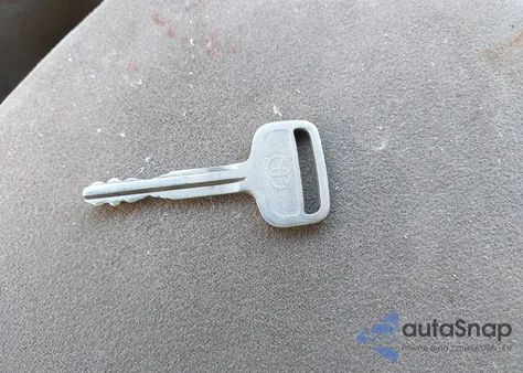 2000 Toyota Tundra Sr5 V8 from USA, damaged, VIN 5TBBT4414YS001339